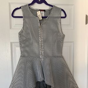 Black & White high low tank with zipper